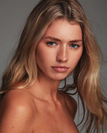 Lola Forsyth portfolio image