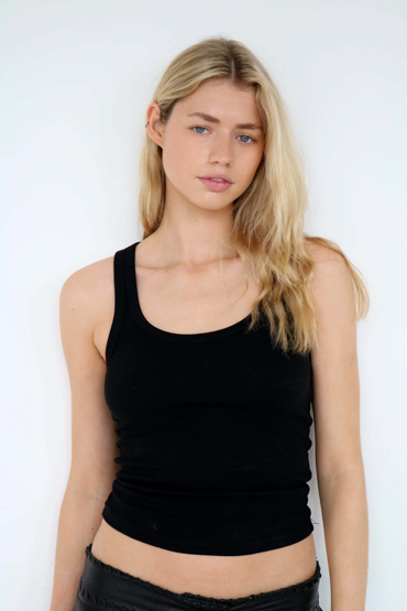 Lola Forsyth digital image